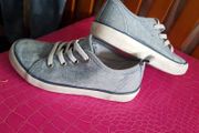 H&amp;m trainers  size eu29