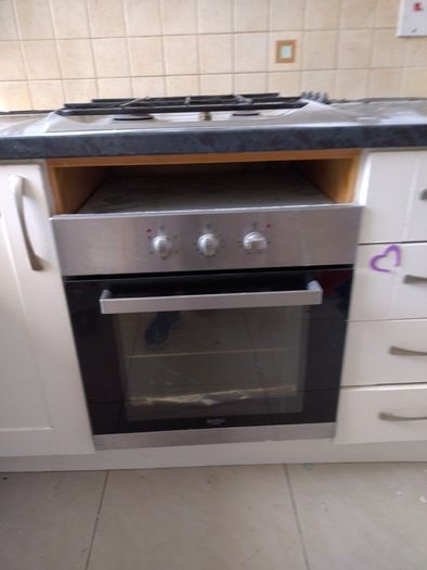 Single oven