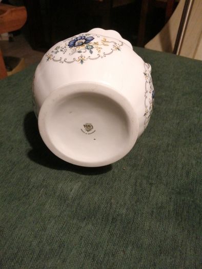 porcelain ROYAL tara