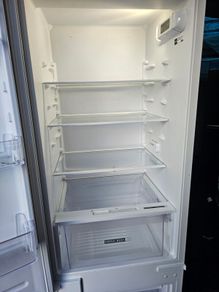 whirlpool integrated fridge freezer