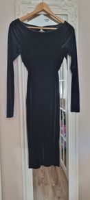 Black velvet backless dress