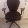 Professional Quality Expensive Computer Office Adjustable Swivel chair 8months old Image 4