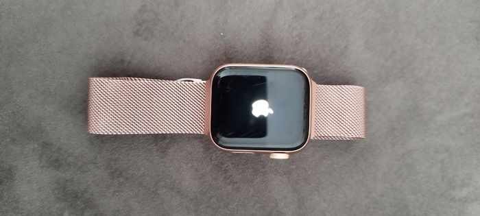 Apple watch series 4
