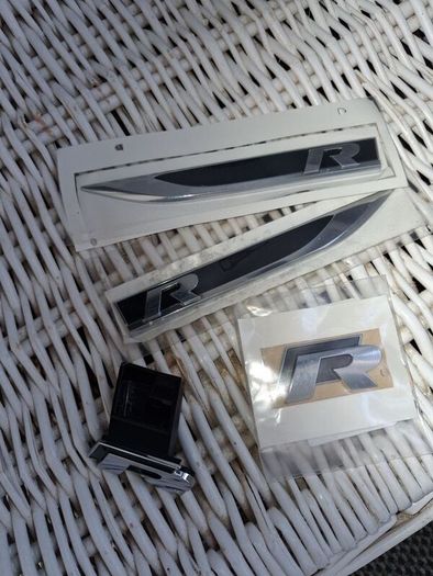 VW  Black Type R edition badges