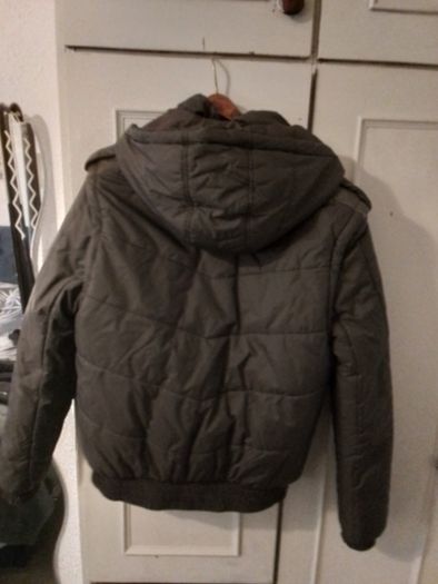Jacket .. Quilted from Jack and Jones .. Colour: Black  .. Size: Medium .. Price Drop