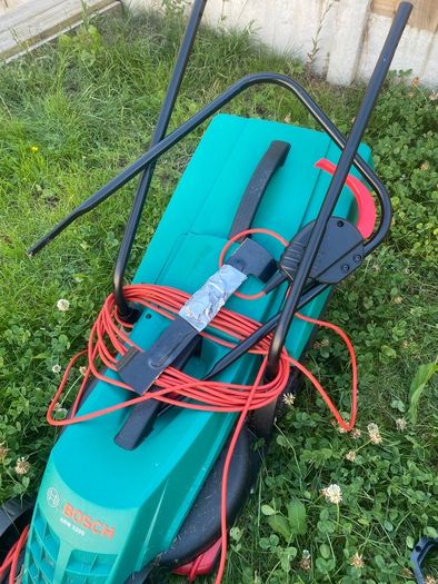 Bosch ARM 3200 land mower