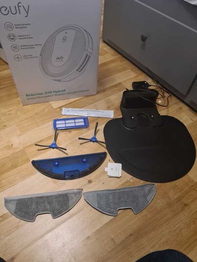 2-in-1 Robot Vacuum and Mop - Boxed with Extras, Great Condition!