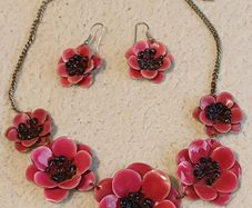 Matching pink flower earrings necklace set