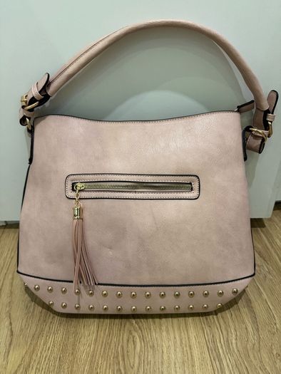 Ladies pink handbag