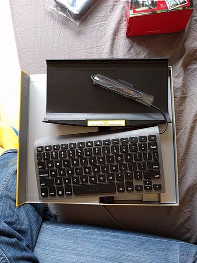 Zagg tablet Usb keyboard