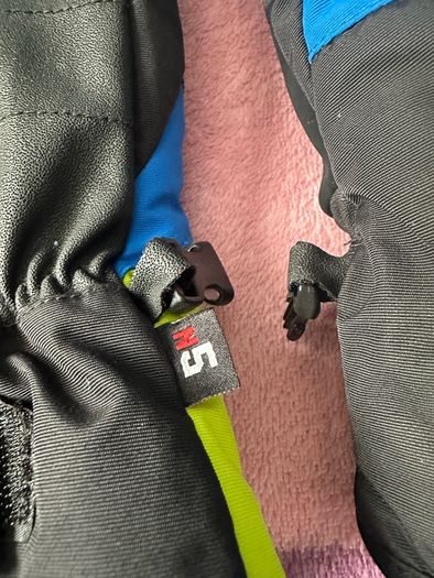 Kids ski gloves