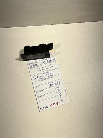 Genuine Bmw E46 E90 E91 E92 E39 E60 E61 E71 Registration Plate Light 7165646 A3l2b927g
