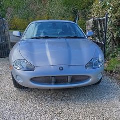 Jaguar XK8