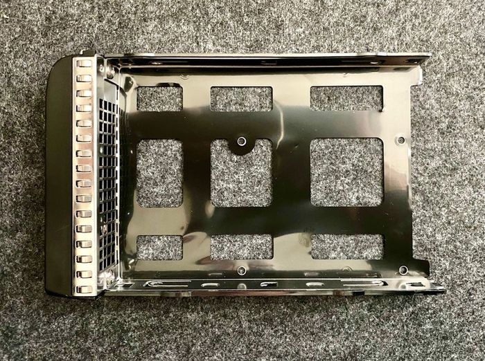 Thin Drive Tray Replacement for 12 Bay Buffalo NAS (TS51210/51220/71210)
