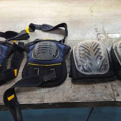 Knee pads