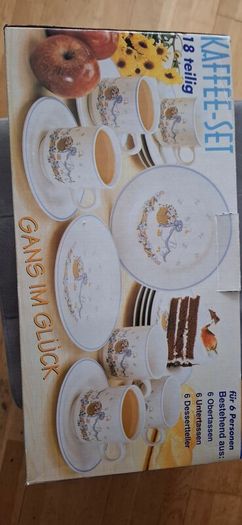 Coffee cups, saucers znd plates