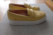 Clarks woman yellow mustard leather loafers size 6