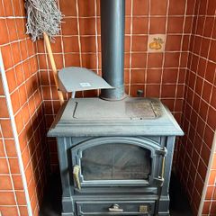 Oil stove Nester Martin