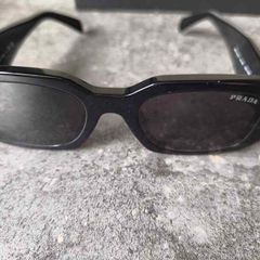 Prada Sunglasses - Symbole
