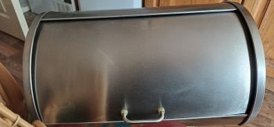 Bread bin