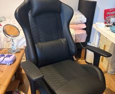 Corsair TC100 Relaxed Gaming Chair - Black