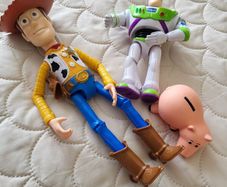 toy story figures