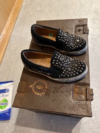 ladies shoes Jeffrey Cambell