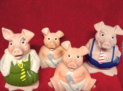 Wade/ Pig Family -Savings Banks (natwest)