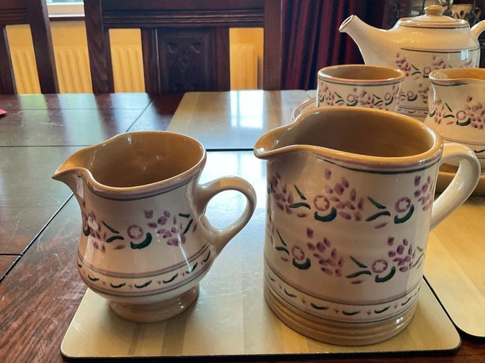 Nicholas Mosse Lavender fri:Washington Creek USA , a set if two jugs , a 4 inch creamer and a four and a  half inch cylinder jug