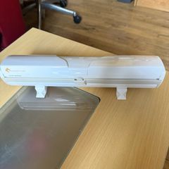 Cling film dispenser