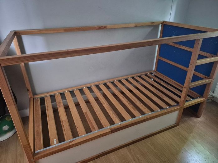 Bunk bed