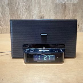 Sony ICF-DS15IPN Personal Audio System iPod iPhone Dock Alarm Clock Radio