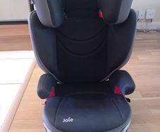 Car seat and bumper seat