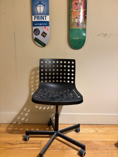 desk chair