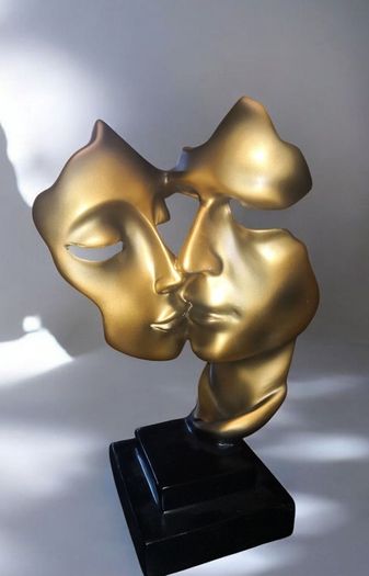 LOVE heavy statue 27cm