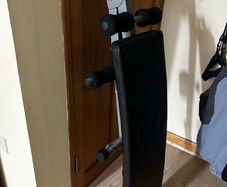Foldable workout bench