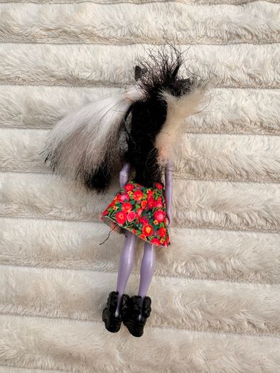 Mattel Enchantimals Sage Skunk Doll & Pet Used Please see photos