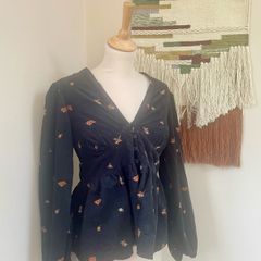 Nobody's Child Size 10-stunning top with fine cord detail