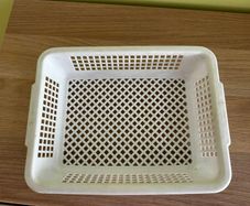 ARAVEN White Plastic Tray
