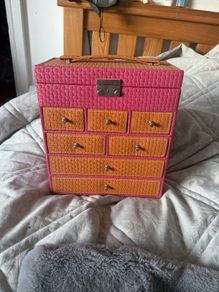 Jewellery box
