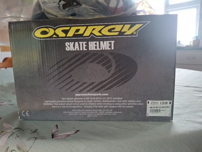 XS childs skate helmet