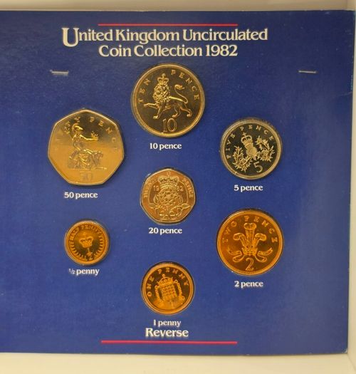 UK 1982 Beautiful Uncirculated Coin Set in Original Blister Pack