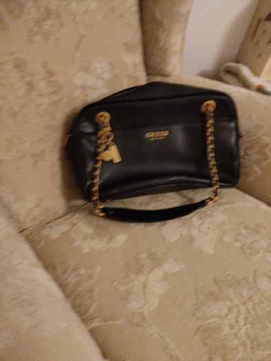 Guess handbag, barely used