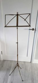 Music stand
