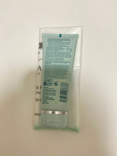 Liz Earle cleanse and polish cleanser 100 ml