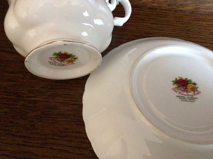 Royal Albert Country Roses Tea Cup and Saucer