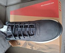 Helly Hanson soes