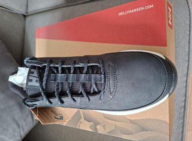 Helly Hanson soes