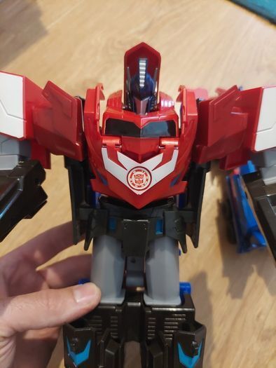 Transformer / toy / optimus