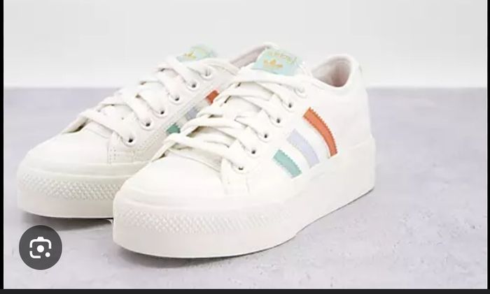 adiddas Size 4 women new